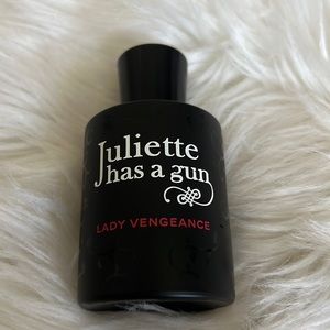 Juliette has a gun-Lady vengeance.